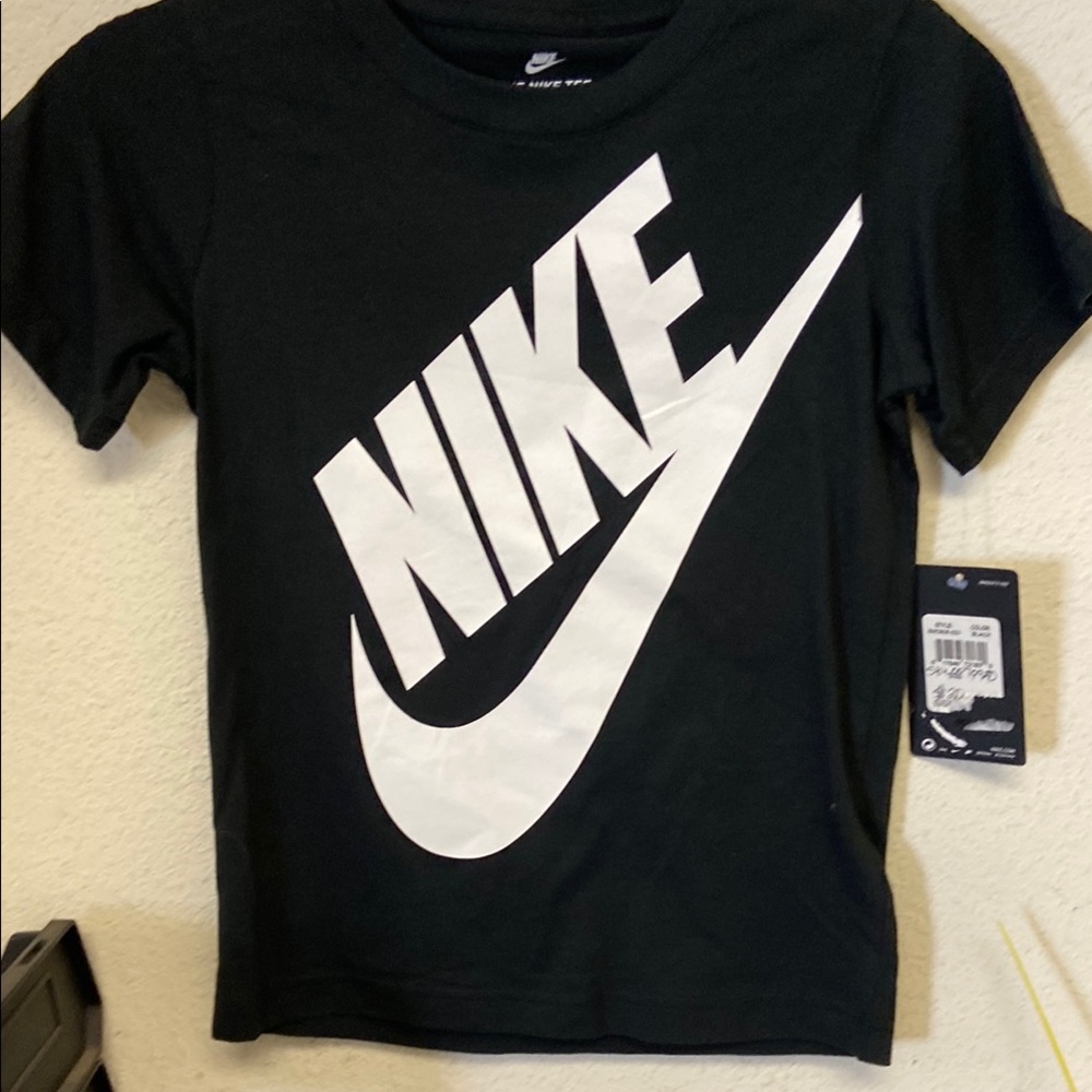Nike Kids Black T-Shirt